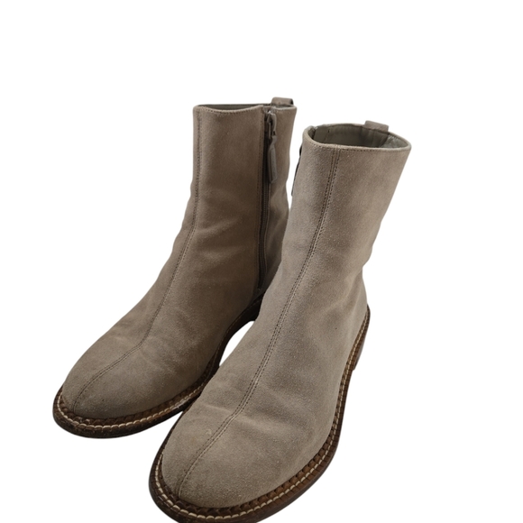 VINCE Chas Suede Ankle Boots in Woodsmoke Size 38/ 6M - Picture 2 of 9